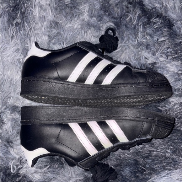 Adidas Superstar II Athletic Shoes - Picture 6 of 11